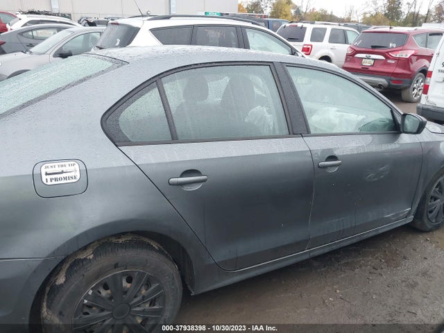 2014 VOLKSWAGEN JETTA 2.0L S VIN: 3VW2K7AJ3EM229454