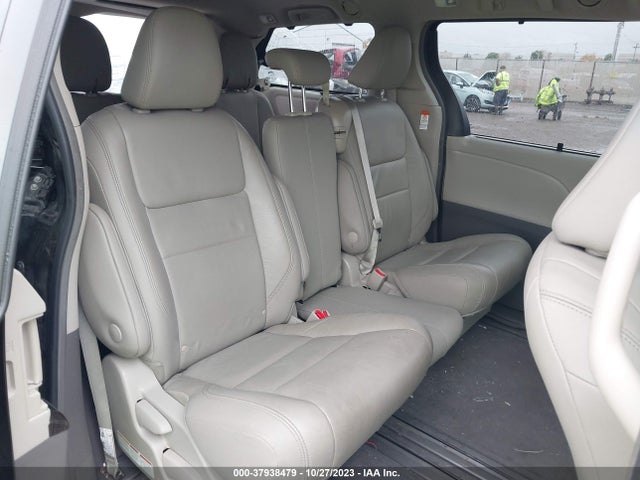 Toyota Sienna Xle Auto Access 2018 5TDYZ3DC5JS957964 Image 8