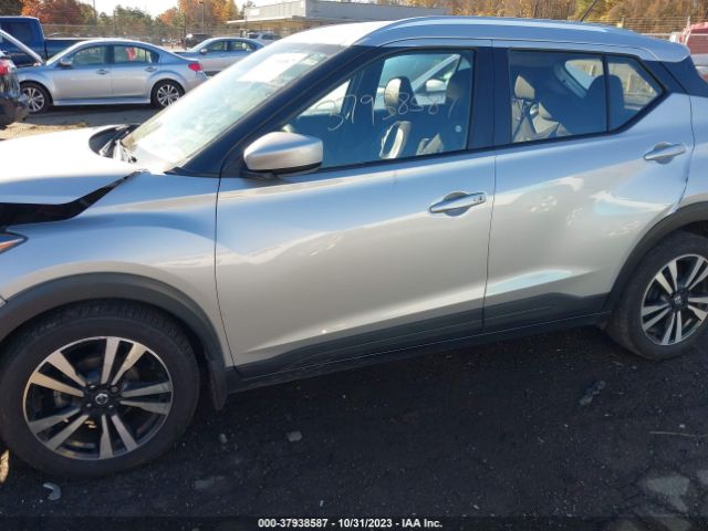 3N1CP5CU8JL537789 Nissan KICKS SV