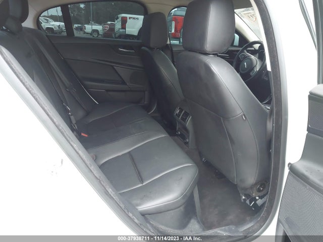 2017 JAGUAR XE SAJAD4BG9HA965117 Photo 7