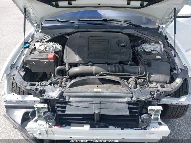 2018 JAGUAR XE SAJAJ4FX2JCP21371 Photo 9