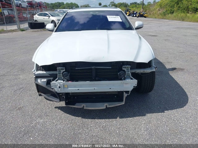 Jaguar Xe 25t Premium 2018 SAJAJ4FX2JCP21371 Image 12