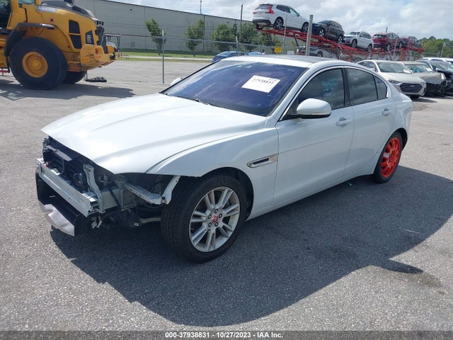 2018 JAGUAR XE SAJAJ4FX2JCP21371 Photo 1