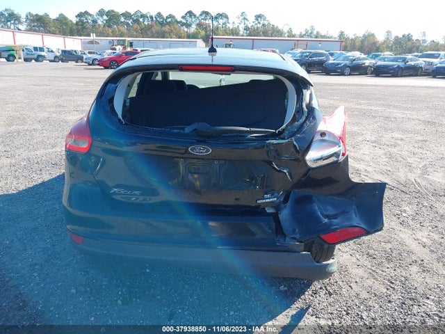 2015 FORD FOCUS SE VIN: 1FADP3K29FL233286