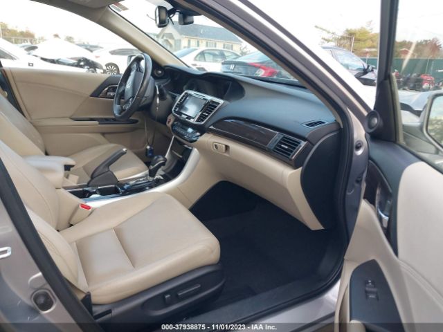 JHMCR6F77HC006347 Honda Accord Hybrid Touring