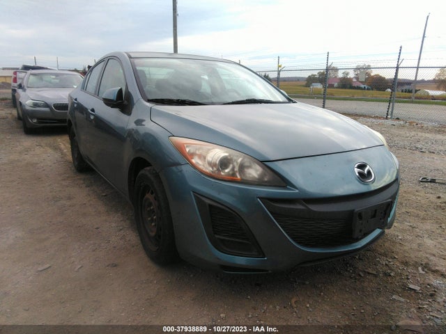 2011 MAZDA MAZDA3 I SPORT VIN: JM1BL1UG2B1463266