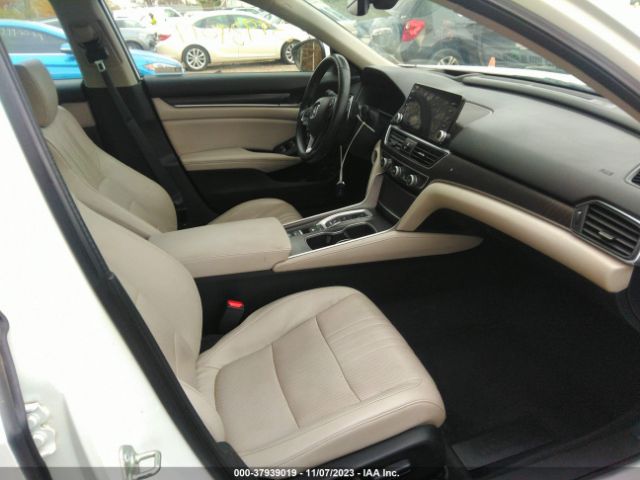 1HGCV3F96JA001625 Honda Accord Hybrid Touring