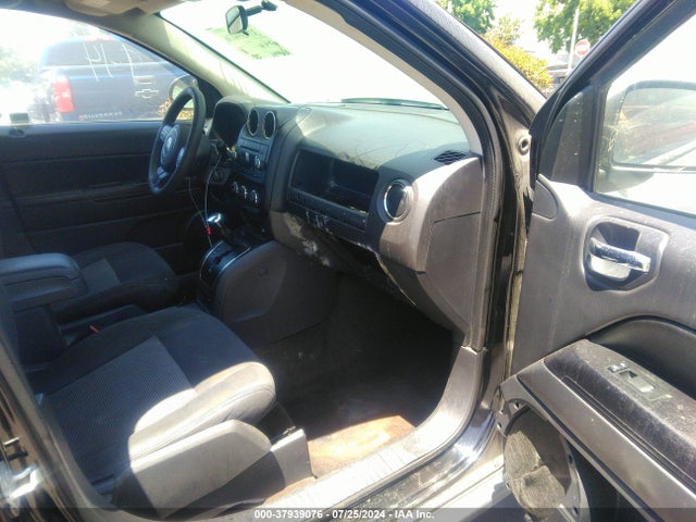 Jeep Compass Sport 2015 1C4NJCBA6FD285038 Image 5