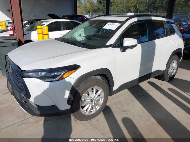 Toyota Corolla Cross Le 2023 7MUBAABG7PV052549 Image 2