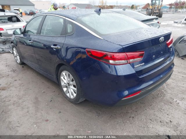 5XXGT4L32JG217598 KIA Optima S