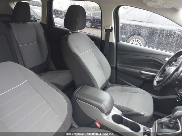 1FMCU0GX2EUB83756 Ford ESCAPE SE