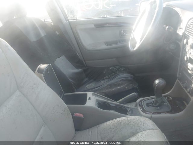 2004 VOLVO V40 VIN: YV1VW27504F091852
