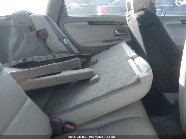 2004 VOLVO V40 VIN: YV1VW27504F091852