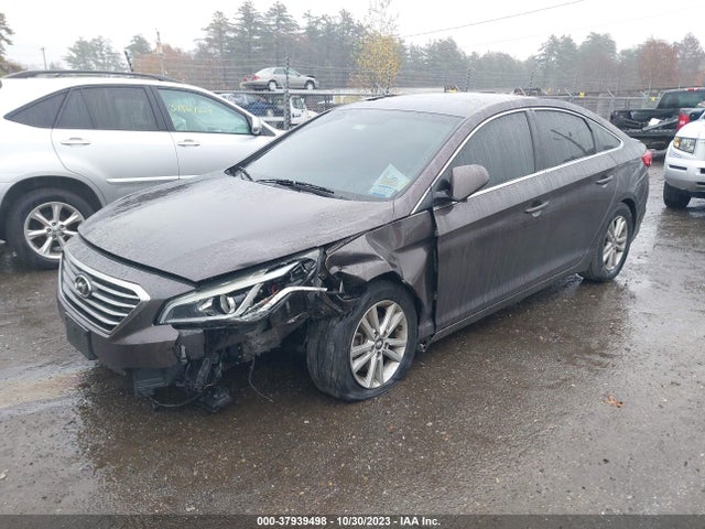 Hyundai SONATA SE 2015 5NPE24AF2FH198036 Image 2