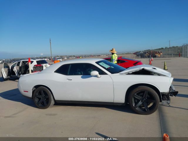 2C3CDZAG2GH145536 Dodge Challenger Sxt