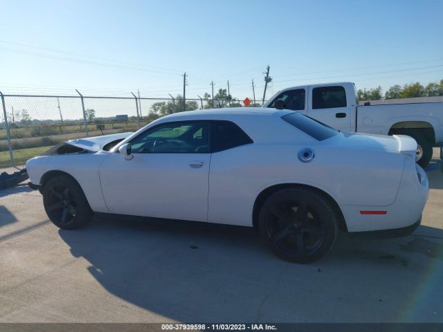 2C3CDZAG2GH145536 Dodge Challenger Sxt