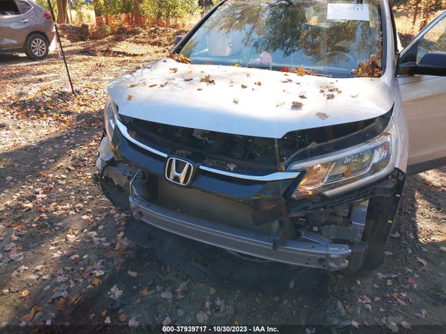 Honda CR-V LX 2015 3CZRM3H35FG701675 Image 6