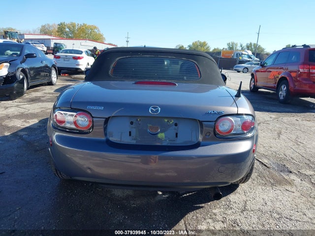 2006 MAZDA MX-5 MIATA GRAND TOURING VIN: JM1NC25F160108075