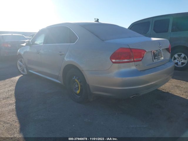 2014 VOLKSWAGEN PASSAT 1VWBN7A30EC042960 Photo 2