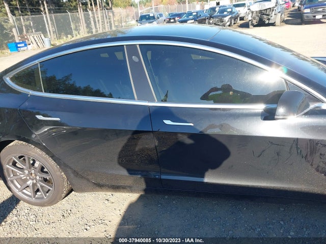 5YJ3E1EB5KF427449 Tesla Model 3 Long Range