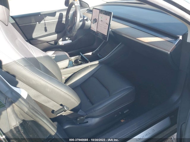 5YJ3E1EB5KF427449 Tesla Model 3 Long Range