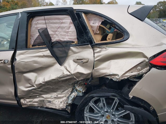 2016 PORSCHE CAYENNE WP1AB2A22GLA97025 Photo 5