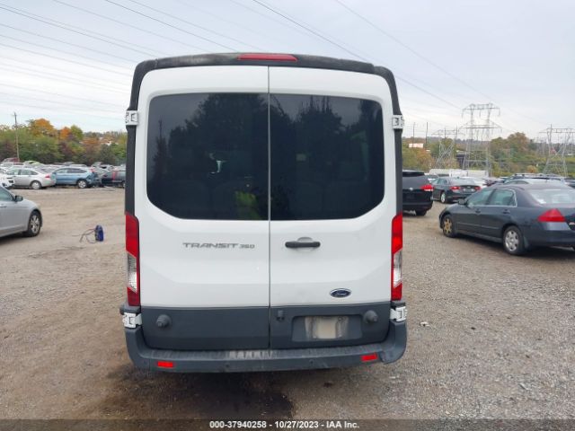 1FBAX2CM8HKA09673 Ford Transit Wagon Xl/xlt