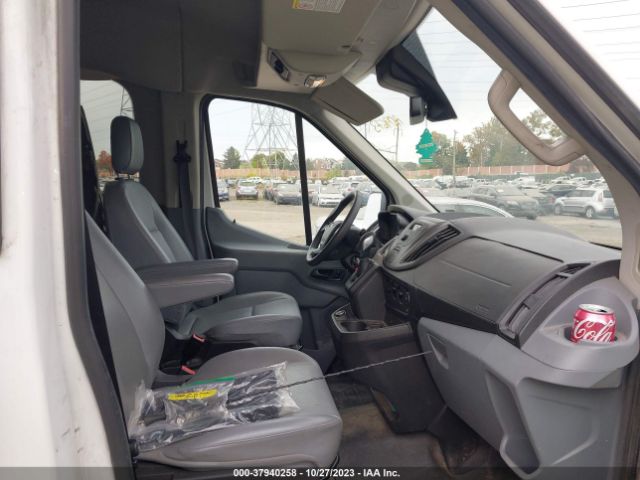 1FBAX2CM8HKA09673 Ford Transit Wagon Xl/xlt