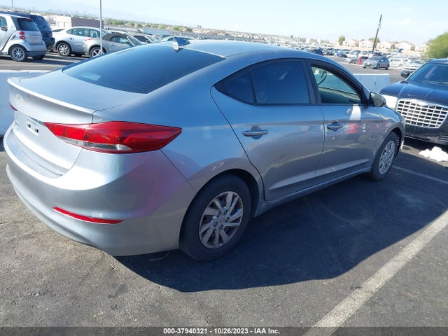 Hyundai ELANTRA SE 2017 5NPD74LF8HH138565 Image 4