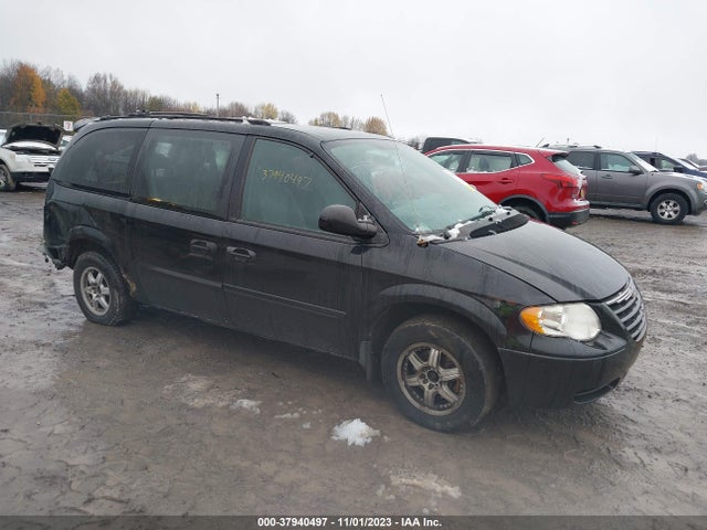 2005 CHRYSLER TOWN & COUNTRY LX VIN: 2C4GP44R35R101055