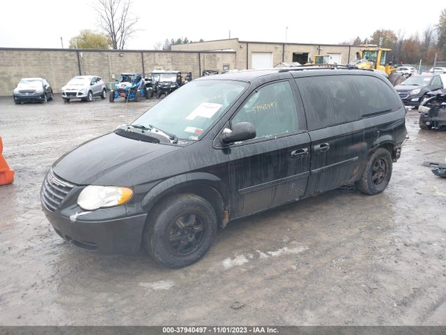 2005 CHRYSLER TOWN & COUNTRY LX VIN: 2C4GP44R35R101055