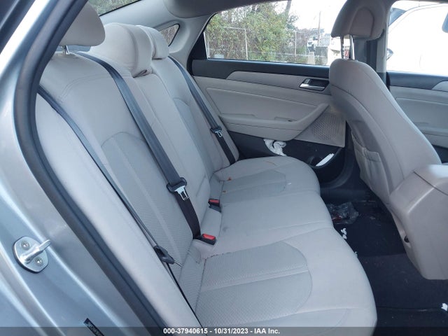 2015 HYUNDAI SONATA SE VIN: 5NPE24AF9FH246440