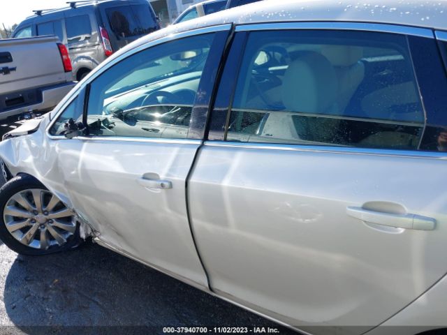 1G4PP5SK5F4200374 Buick Verano