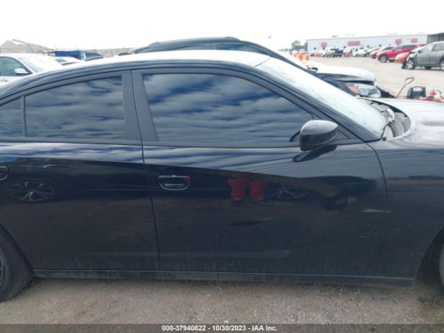 2C3CDXHG8JH152072 Dodge Charger Sxt Plus Rwd