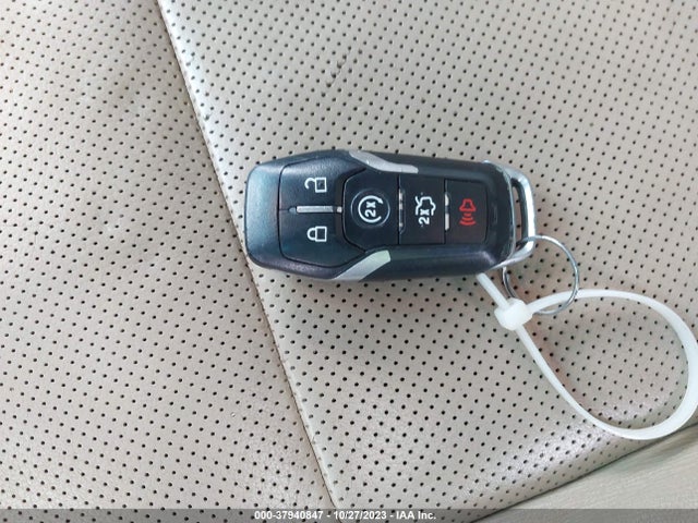 Ford Explorer Limited 2016 1FM5K8F82GGC14027 Image 11