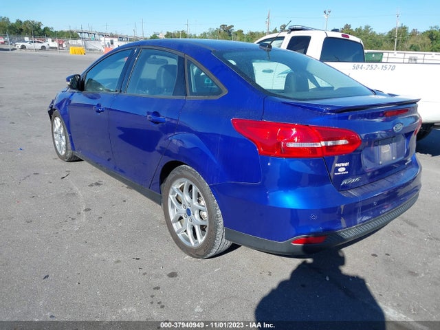 Ford FOCUS SE 2015 1FADP3F2XFL357044 Image 3