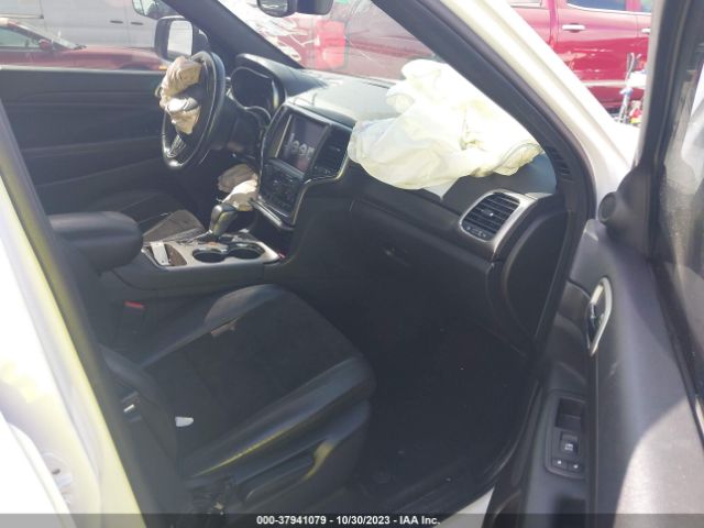 1C4RJFAG3JC174907 Jeep Grand Cherokee Altitude