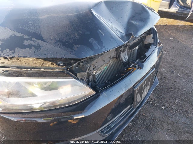 3VWD07AJ4EM222155 Volkswagen Jetta Sedan Se