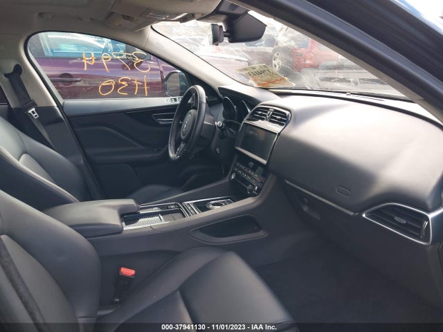 2019 JAGUAR F-PACE SADCJ2FX3KA357443 Photo 4