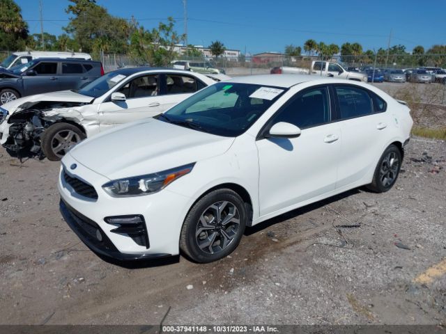 3KPF24ADXME353064 KIA Forte Lxs