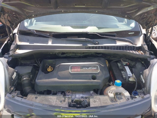 2015 FIAT 500L ZFBCFADH7FZ032467 Photo 9