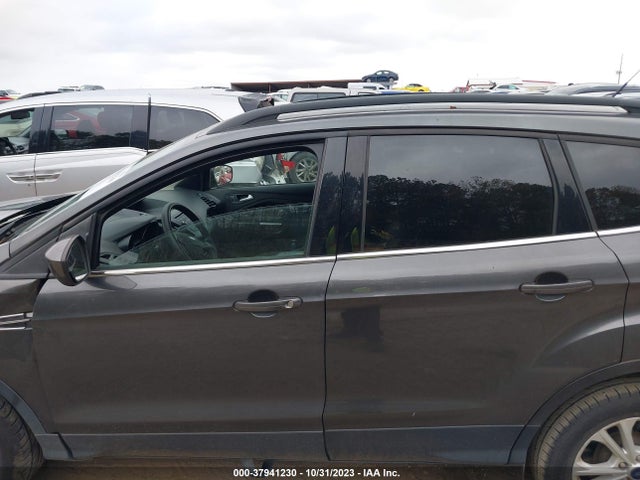 2018 FORD ESCAPE SE VIN: 1FMCU0GD5JUC90011