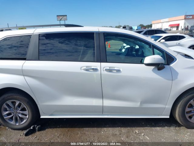 5TDYRKEC4PS167203 Toyota SIENNA XLE