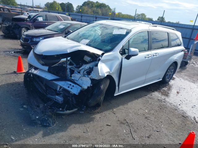 5TDYRKEC4PS167203 Toyota SIENNA XLE
