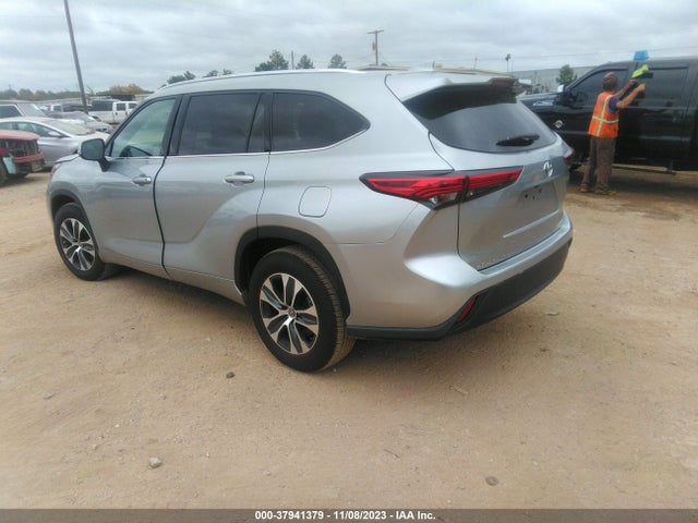 Toyota Highlander Xle 2021 5TDGZRAH4MS516829 Image 3