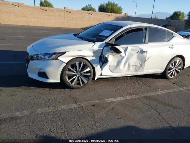2022 NISSAN ALTIMA SR FWD VIN: 1N4BL4CV4NN417166