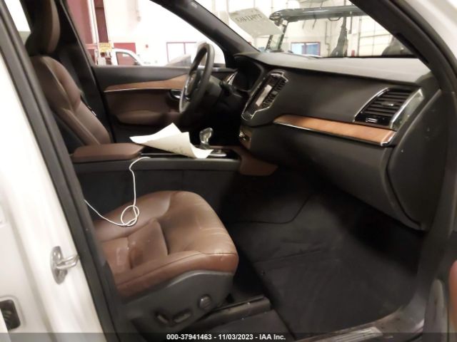 YV4A22PK3N1867098 Volvo Xc90 T6 Momentum 7 Passenger