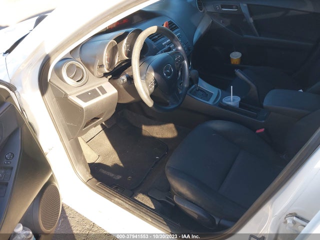 2011 MAZDA MAZDA3 I TOURING VIN: JM1BL1VG0B1452281
