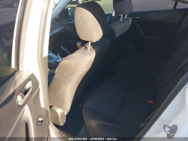 2011 MAZDA MAZDA3 I TOURING VIN: JM1BL1VG0B1452281