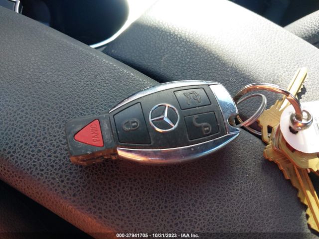 2013 MERCEDES-BENZ C-CLASS WDDGF8AB3DA819120 Photo 10